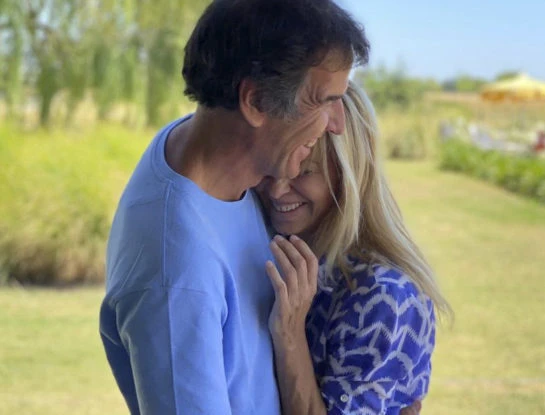 Karina Rabolini recibió el Año Nuevo en pareja y con un mensaje esperanzador: "2021 no te tenemos miedo"