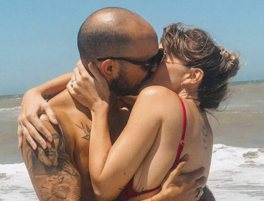 Esta es la forma que eligió Abel Pintos para pedirle matrimonio a Mora Calabrese