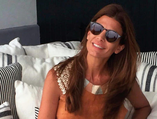 El chapuzón más fashion de Juliana Awada en el sur argentino