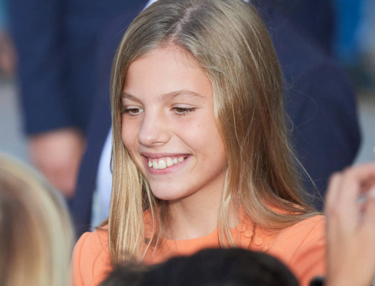 Una verdadera influencer: Cómo es el vestido que usó la infanta Sofía, fue furor y se agotó (y ahora se relanza con nuevos estampados)