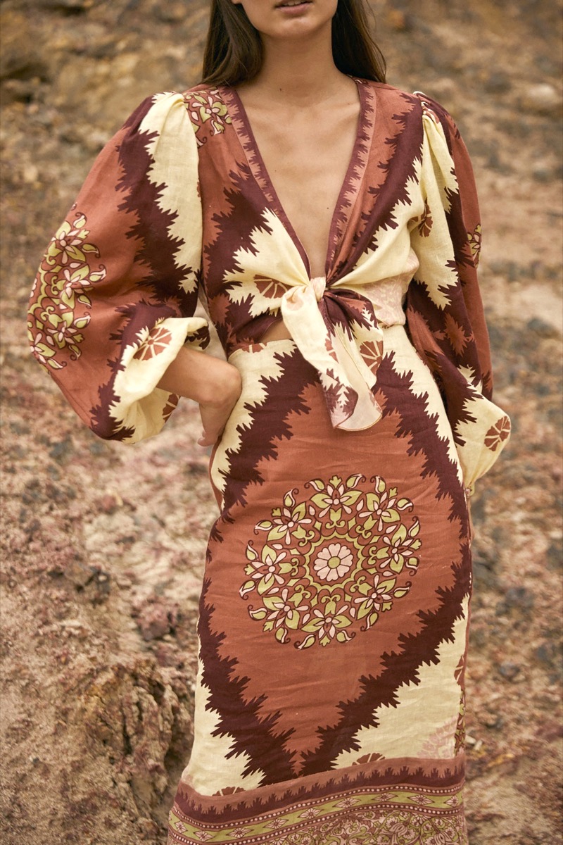 El estilo folk invade la colección de la diseñadora Johanna Ortíz Pre-fall  2021 – Revista Para Ti