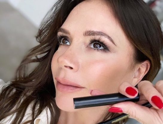 Victoria Beckham y un súper maquillaje hecho por su hija Harper Seven