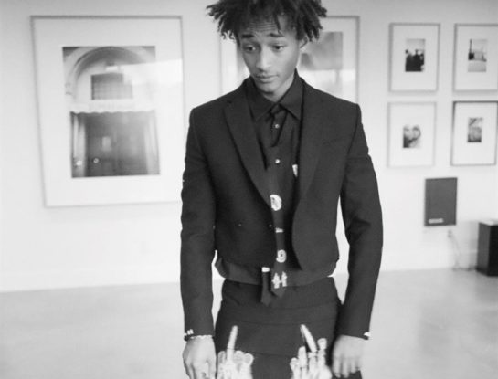 Jaden Smith, el hijo del actor Will Smith, presentó sus diseños en la pasarela virtual italiana