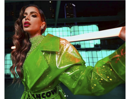 Quién es Anitta, la artista brasilera que repudió un comentario machista acerca de cómo debemos mostrarnos las mujeres