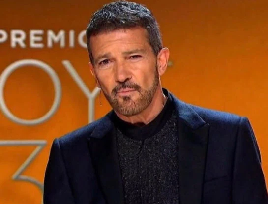 Enterate quién es la cantante argentina que deslumbró a Antonio Banderas en los premios Goya