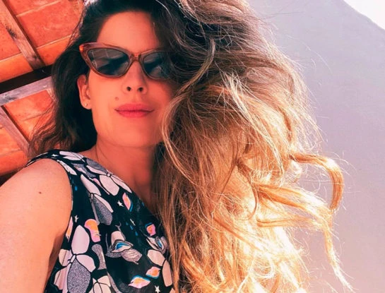 Qué es el co- wash, el método de lavado que va a empezar a hacer Isabel Macedo