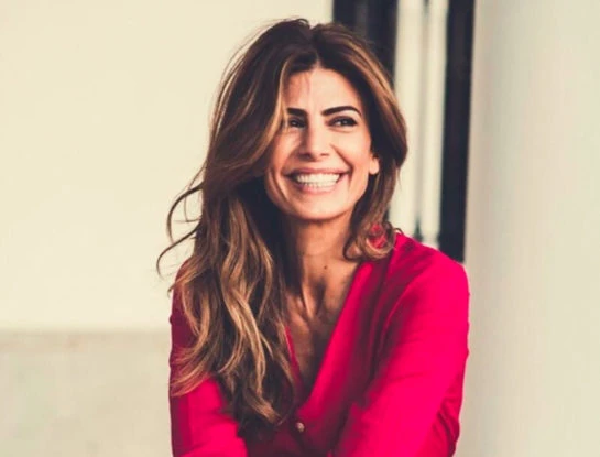Una vez más, Juliana Awada dio cátedra de estilo con uno de los colores de la temporada