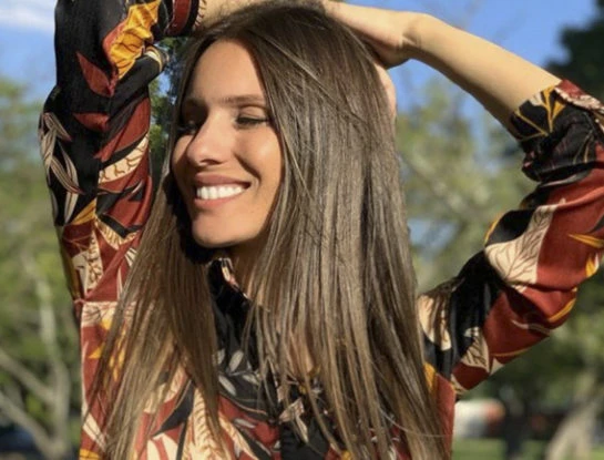 Pampita compartió la primera imagen de su bebé