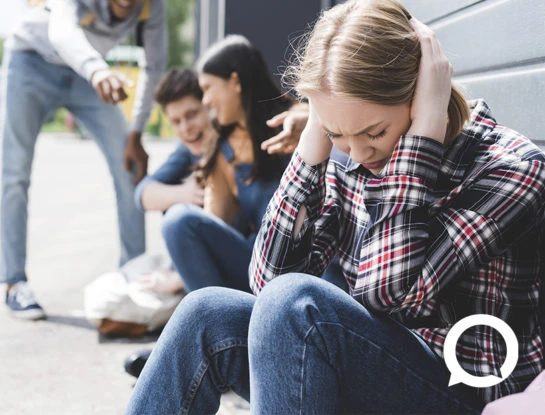El doloroso relato de la mamá de una víctima de bullying: "Me daba miedo que le hicieran algo peor... como empujarla por las escaleras"