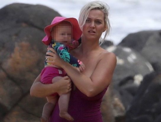 Sin esconderse: así disfrutaron la playa Katy Perry y Orlando Bloom junto a su hija