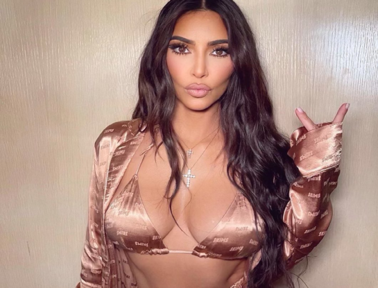Kim Kardashian se suma a una lujosa tendencia beauty que es tan excéntrica como costosa