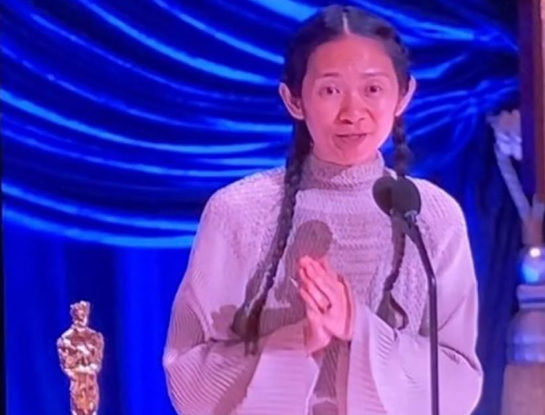 Oscars 2021: Chloé Zhao hace historia al llevarse la estatuilla dorada
