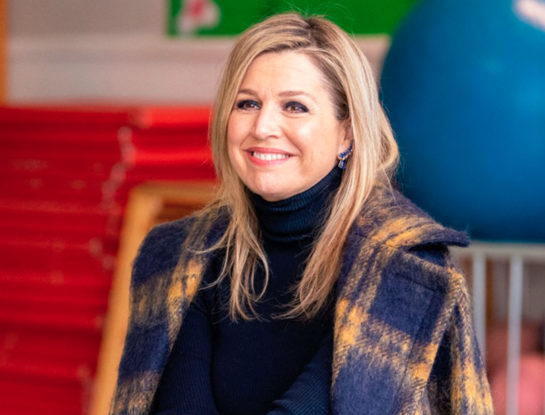 Máxima tiene el abrigo perfecto que todas vamos a querer tener