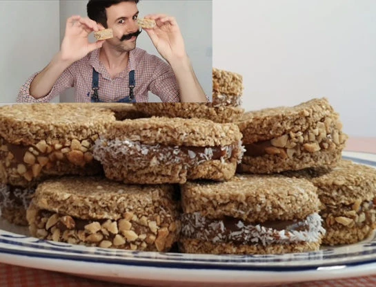 La receta "posible" (¡sin harina!) de alfajores de avena y coco de Agustín Oberto