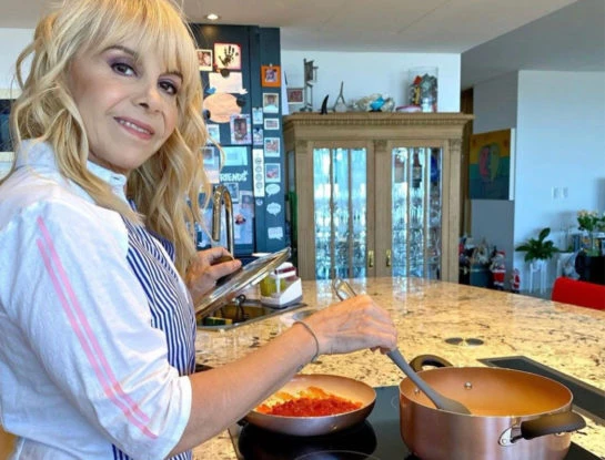 ¡Por fin!... Claudia Villafañe mostró su casa