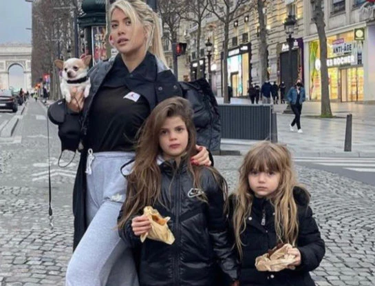 El look twinning de Isabella y Francesca Icardi que vas a amar
