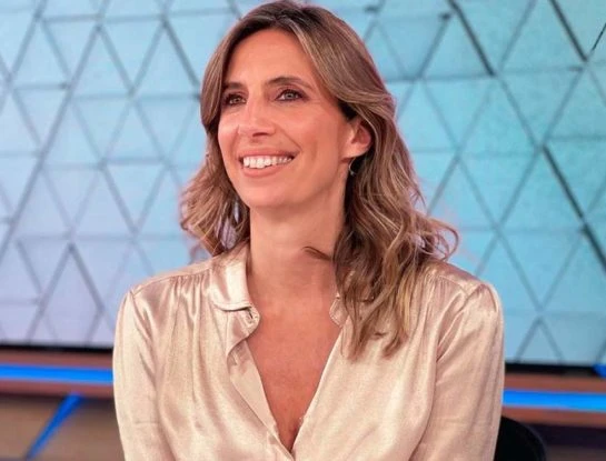 Luciana Geuna nos da cátedra de cómo llevar uno de los ítems de temporada