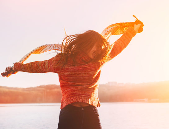 4 tips fáciles de aplicar para entrenar las hormonas de la felicidad