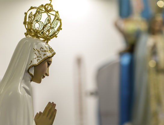La historia de la Virgen de Fátima: hoy se celebra su aparición, cuáles fueron sus predicciones y los tres secretos