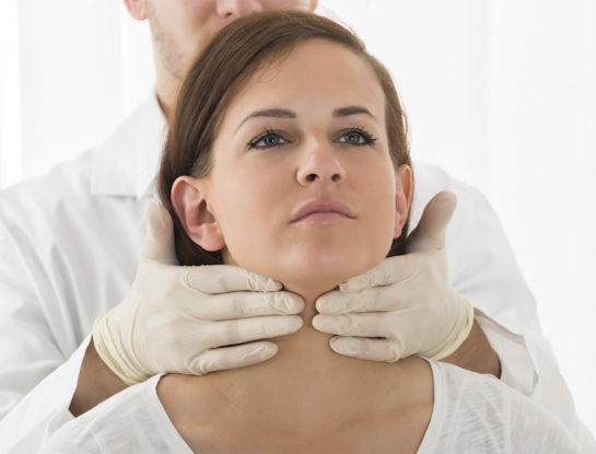 Día Mundial de la Tiroides: Qué es la Tiroiditis de Hashimoto, una de las afecciones más frecuentes