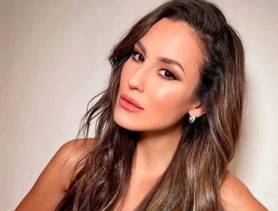 Luli Fernández tiene el abrigo comodín que todas queremos tener en el guardarropas