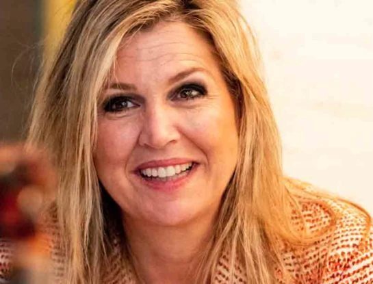Máxima tiene el traje salvador que todas deberíamos tener en nuestro guardarropas