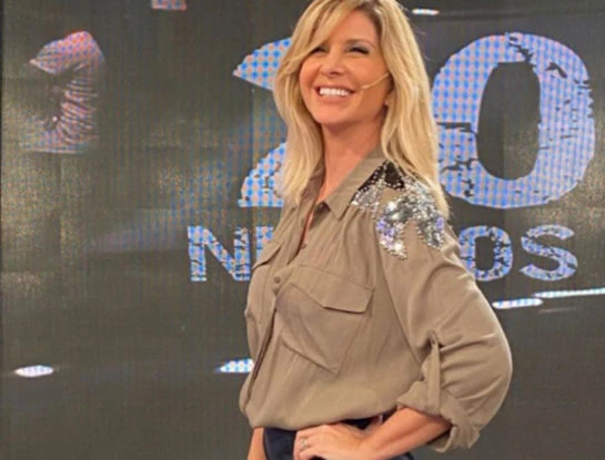 Debora Plager nos muestra como "elevar" un look con jeans