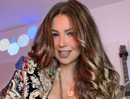 Con una foto retro, Thalía recordó sus días de recién casada