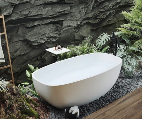 Baños estilo zen: las piedras de río y las plantas son la última tendencia deco (y el mejor recurso para tener tu propio spa en casa)