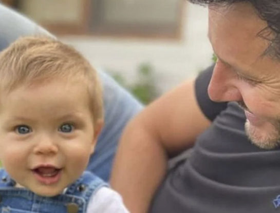 Benjamín Vicuña  y Amancio con look en tándem y de tendencia