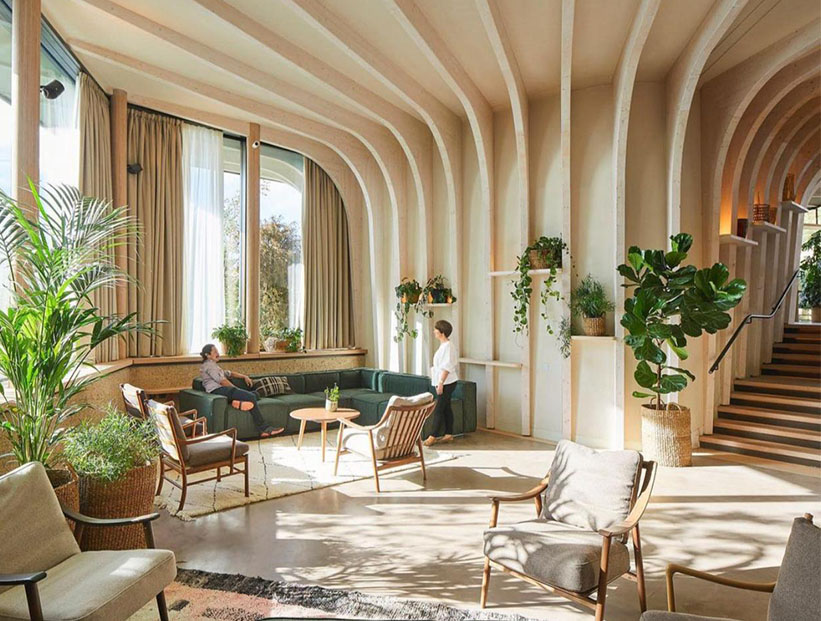 Arquitectura del bienestar: fusión de diseño y naturaleza en su estado más puro para contribuir a la felicidad