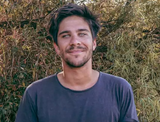 Quién es Bautista Lena, el hijo de Reina Reech y hermano de Juana Repetto: tiene 24 años, es actor y fue muy amigo de Santiago Vázquez