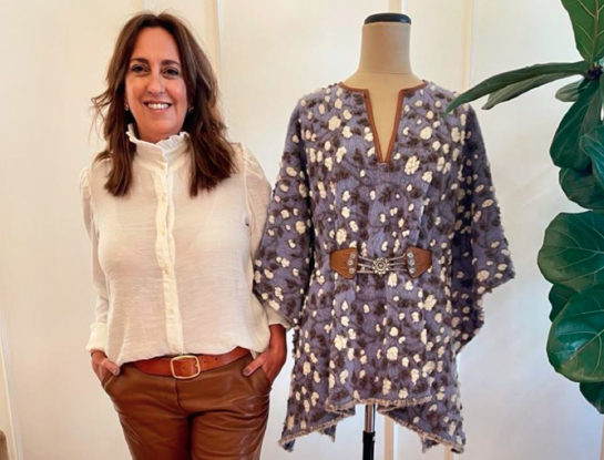 Pía Carregal celebra el Día de la Patria con una pieza única y artesanal