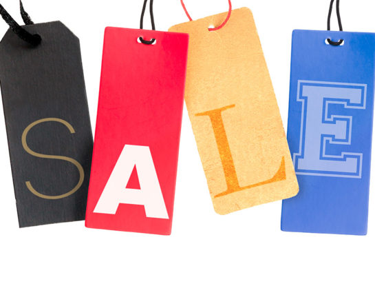 5 ítems de moda en los que podés invertir para hacer una compra inteligente en tiempos de liquidaciones