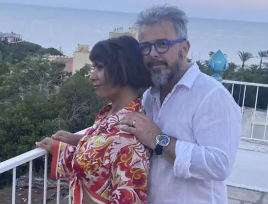 La insólita costumbre que practica Donato De Santis con su mujer durante sus vacaciones en Italia