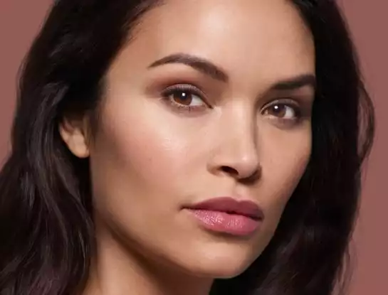 Cuál es la clave para eliminar las huellas de cansancio en el rostro y mantener una mirada iluminada