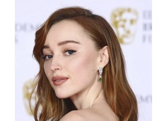 Phoebe Dynevor, protagonista de Bridgerton, se mostró públicamente con su novio (y no es el Duque de Hastings)