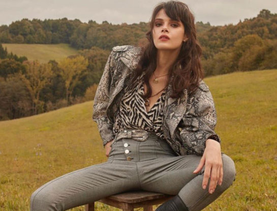 Sinem Unsal, Nazli en Doctor Milagro, apostó a un look athleisure muy chic