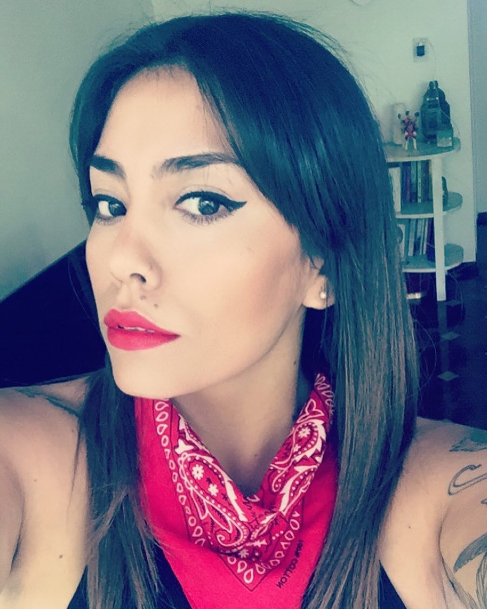 Quién es Ana Laura Espósito, la hermana poco conocida de Lali: tiene 35