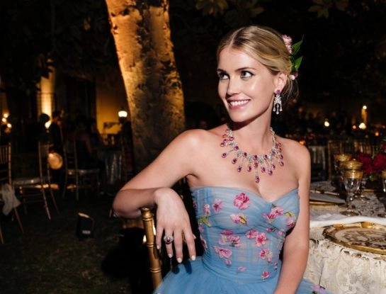 La exquisita joya que lució Lady Kitty Spencer que parece inspirada en la gargantilla favorita de Kate Middleton