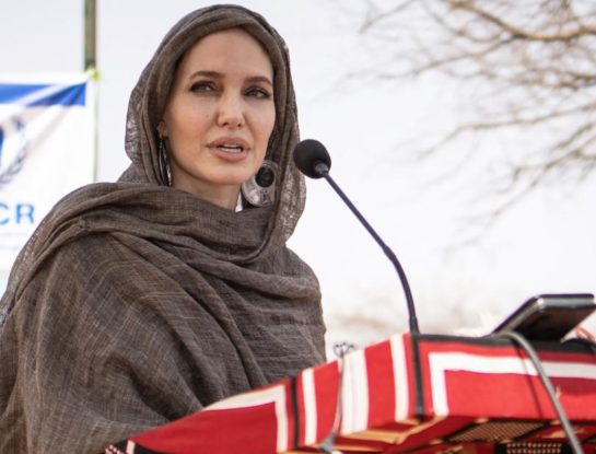 Angelina Jolie encontró la excusa perfecta para abrir su cuenta de Instagram: defender a las mujeres afganas