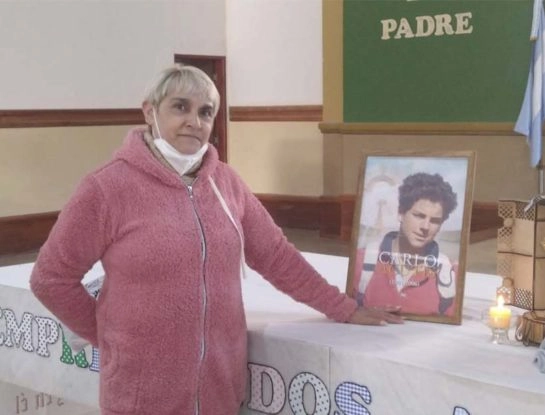 Su hijo tenía un pronóstico "incurable e irreversible", lo encomendó a Carlo Acutis y se revirtió la enfermedad: éste podría ser el primer milagro del beato en Argentina