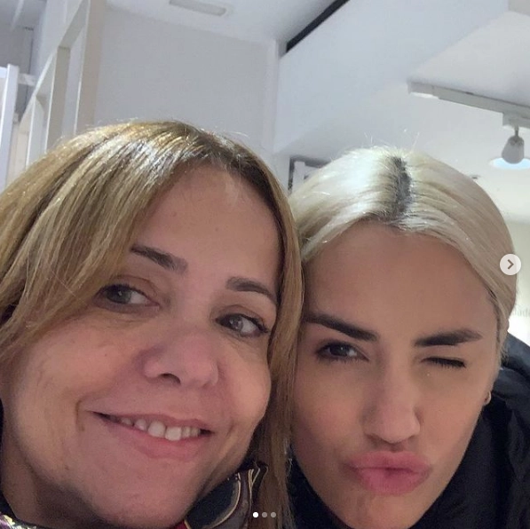 Lali y su mamá majo riera