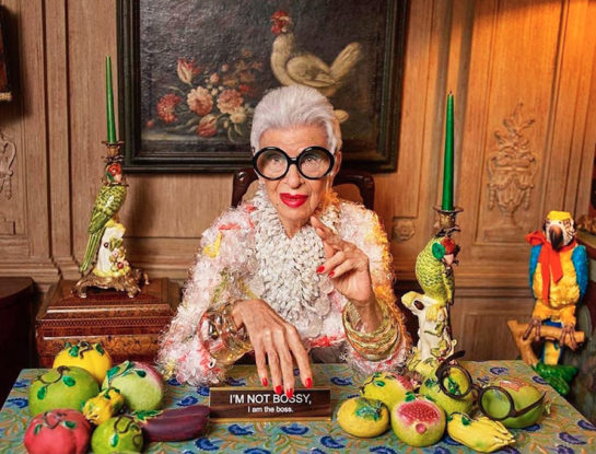 Iris Apfel, la primera influencer cumple 100 años
