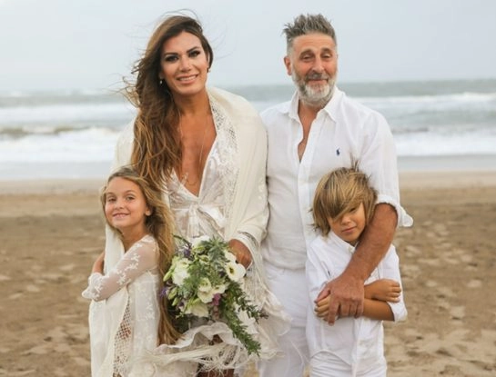 Flor de la V rompió en llanto al recordar la discriminación que sufrió al decidir ser madre: "Isabela y Paul me salvaron"