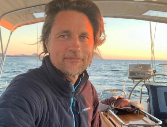 Quién es Martín Henderson, el protagonista de Un lugar para soñar: nació en Nueva Zelanda, tiene 46 años,  es soltero y participó de dos temporadas de Grey´s Anatomy