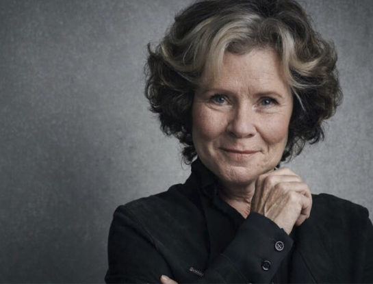 Así luce Imelda Staunton como la reina Isabel II para a quinta temporada de The Crown