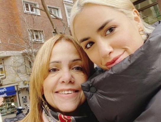 Qué dijo Majo Riera, la mamá de Lali Espósito, sobre la ropa que usan los coaches de La Voz Argentina