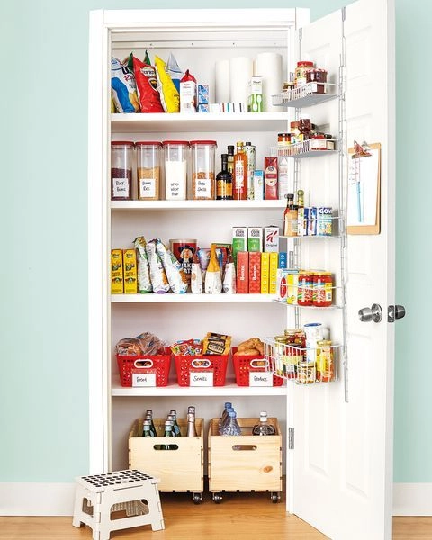 Las especialistas de Estudio Idomum sugieren hacer participar a los chicos del orden de sus cuartos.