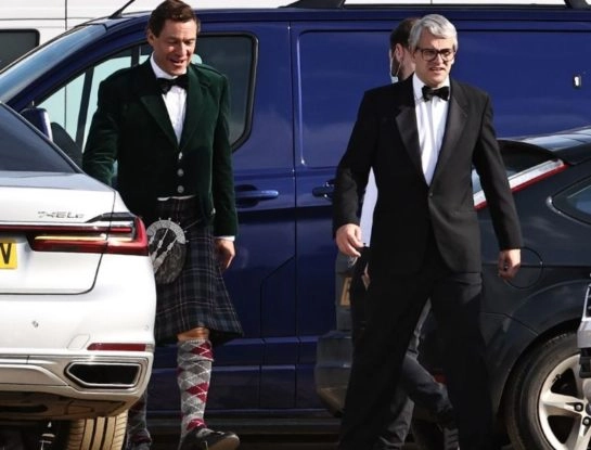 Así se ven John Major y el príncipe Carlos en The Crown